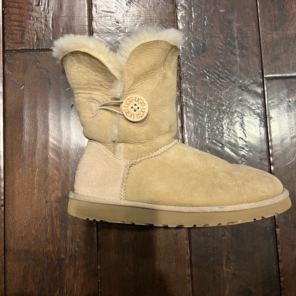 Ugg Bailey button boots